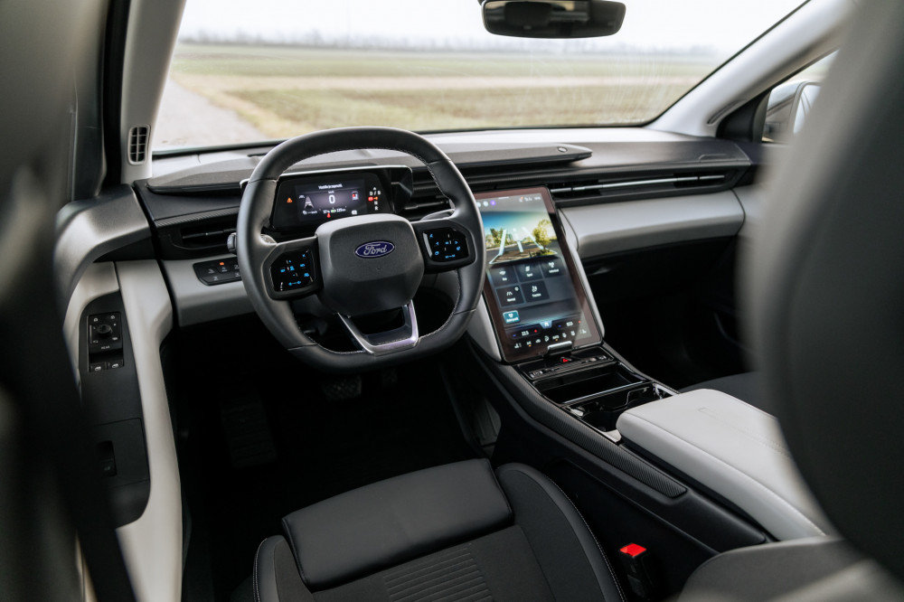Ford Explorer EV